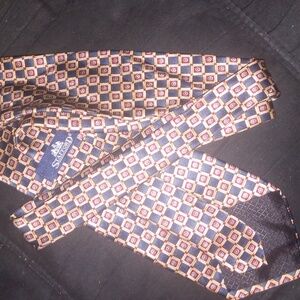 Men's tie